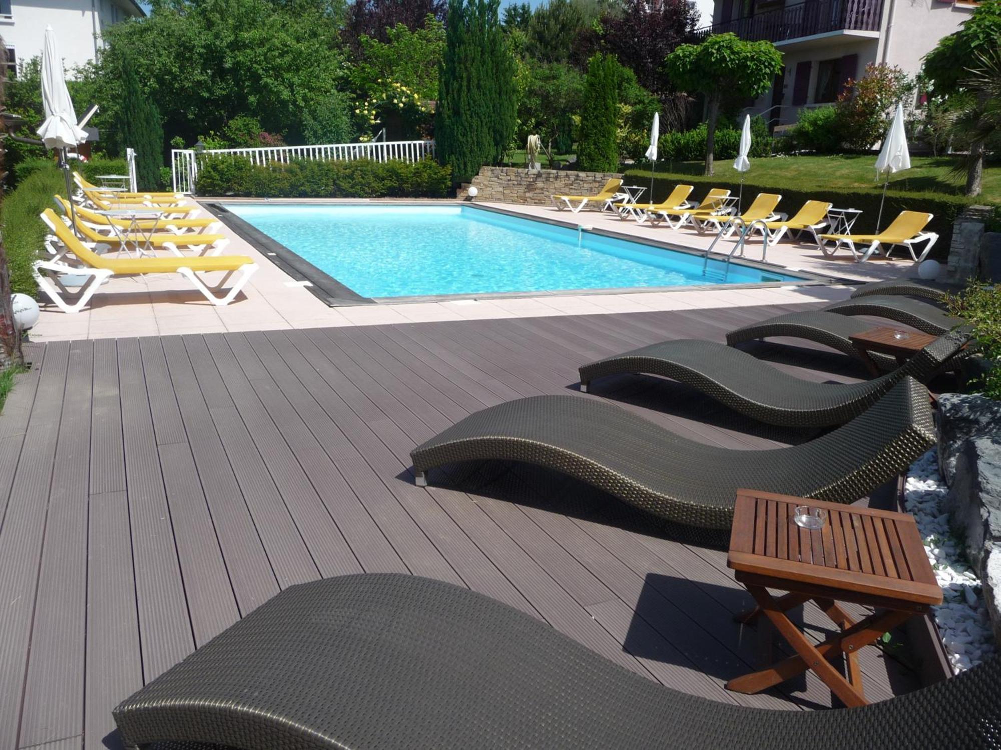 L'Oasis Hotell Évian-les-Bains Exteriör bild