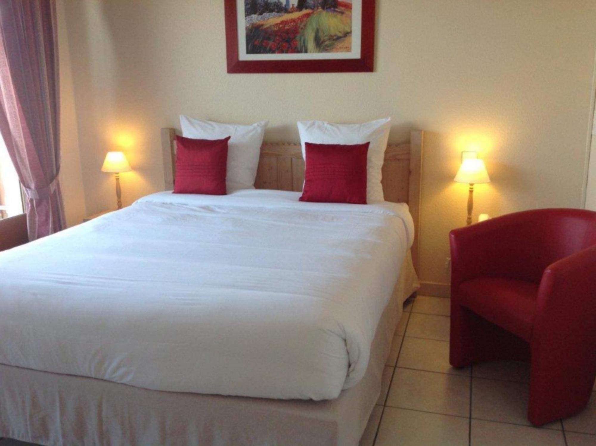 L'Oasis Hotell Évian-les-Bains Rum bild