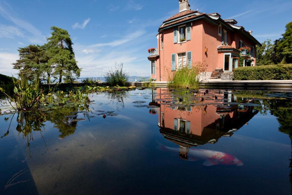 L'Oasis Hotell Évian-les-Bains Exteriör bild